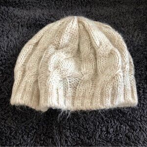 Forever 21 Cream Cable Knit Beanie